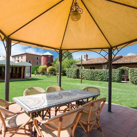 Belvilla By Oyo Large Farmhouse With Pool Hébergement de vacances *