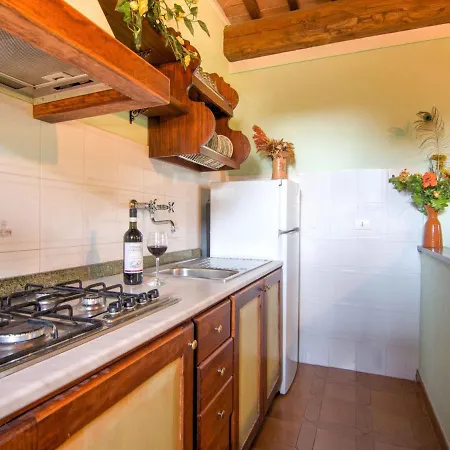 Ferienhaus Belvilla By Oyo Large Farmhouse With Pool Pucciarelli